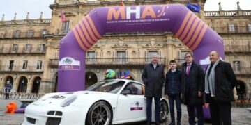Salamanca homenajea a Félix Aparicio, el campeón de España de Turismos más joven de la historia