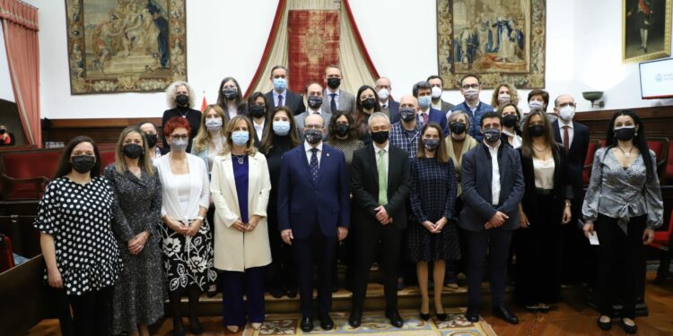 La Universidad acoge la toma de posesión de los nuevos cargos académicos