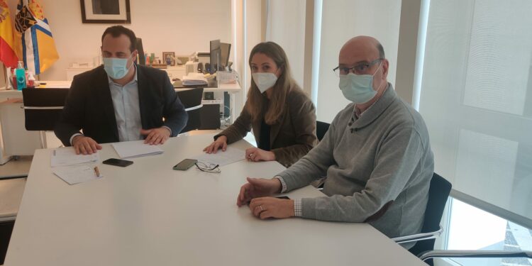 El Ayuntamiento canaliza la solidaridad de particulares y los Padres Paúles ponen a disposición alojamiento y manutención para diez estudiantes