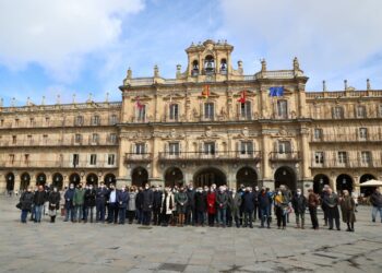 Salamanca recuerda a las víctimas del 11M con la celebración de un minuto de silencio