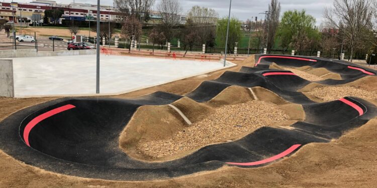 Marino Álvarez, campeón de España de ‘BMX Race’ en nueve ocasiones, inaugurará la pista deportiva de pump truck el 2 de abril