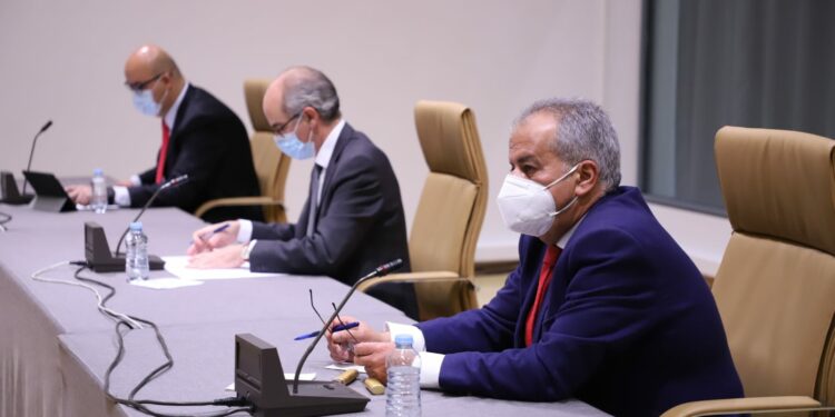 Luz verde al Plan Provincial de Carreteras y reconocimiento a José María Sánchez y su labor en su despedida como diputado