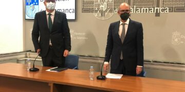 Una inversión de 12,5 millones de euros permitirá arreglar 115 kilómetros en 21 tramos de carreteras de la provincia