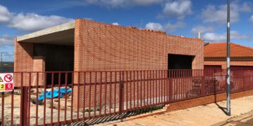 Las obras de ampliación de tres nuevas aulas en el CRA Domingo de Guzmán comenzarán en mayo