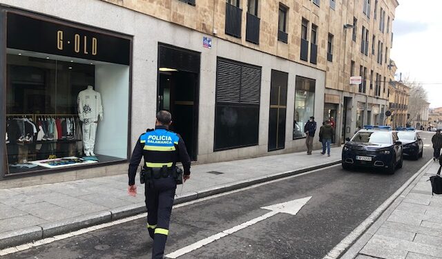 Falsa alarma por robo en la calle San Pablo que moviliza a varias patrullas de Policía Nacional y Policía Local