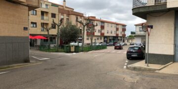 Luz verde a la reforma de los viales del casco antiguo y del edificio para cafetería y piscinas municipales por valor de 2,4 millones