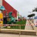 La colocación de césped artificial en el parque Rubén García junto al Centro de Ocio y Deporte reforzará la seguridad infantil
