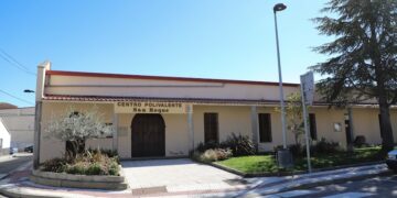 La presentación de la obra ‘¿Quién es Tina?’ y un cuentacuentos centrarán las actividades del Día del Libro