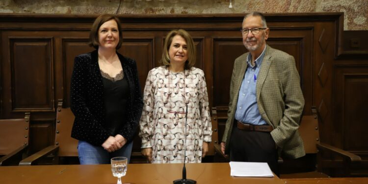 La Universidad se incorpora al Foro Social de la Industria de la Moda