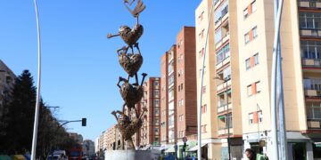 Cortes de tráfico por la pavimentación de la Glorieta del Voluntariado