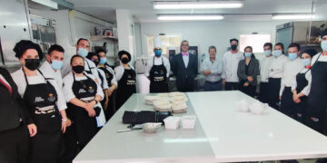 Aveiro ‘desembarca’ en Santa Marta para completar la formación de los alumnos de la Escuela Municipal de Hostelería