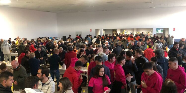 Multitudinario inicio de las primeras fiestas sin restricciones