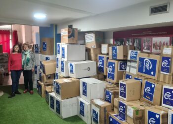 CSIF entrega a Mensajeros de la Paz una tonelada de alimentos para los ucranianos que se encuentran en España