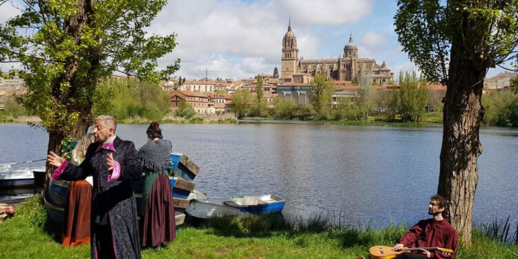 Buena acogida a la iniciativa teatralizada ‘El hornazo ¿con o sin huevo?’