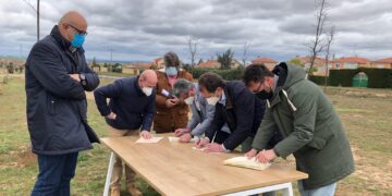 Primeros pasos para poner en marcha el futuro carril bici que conectará Carrascal de Barregas, Doñinos y Aldeatejada