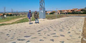 Proyecto pionero en Castilla y León para pavimentar con tapones de plástico reciclado
