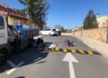 Nuevas bandas reductoras de velocidad para reforzar la seguridad vial en una de las calles más transitadas por niños y jóvenes