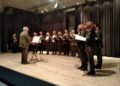 Las voces de la coral ‘Nuevos Aires del Tormes’ deleitan al público