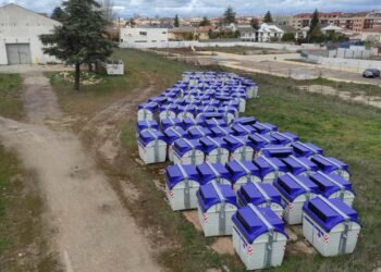 Nuevo impulso al reciclaje de papel y cartón con la incorporación de 77 contenedores de carga lateral