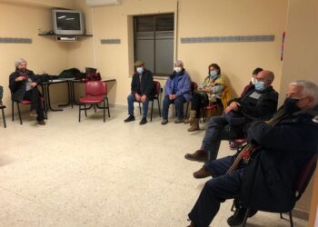 El hogar del jubilado reabre sus puertas para que los mayores vuelvan a reunirse y disfrutar de sus partidas después de dos años