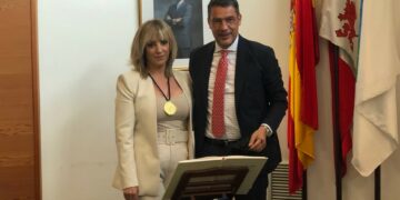 Un pleno con nombres propios: la nueva edil de Cs, Beatriz Martín, y el tenista Rafa Nadal