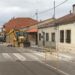 Renovación de tuberías en la calle Fuente, frente al colegio y el Ayuntamiento