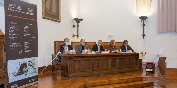 La Universidad de Salamanca y Patrimonio Nacional homenajean a Ana Luísa Amaral