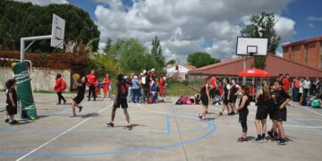 Fin de semana deportivo con el Torneo Internacional de Baloncesto y la Carrera Solidaria de la Isla del Soto