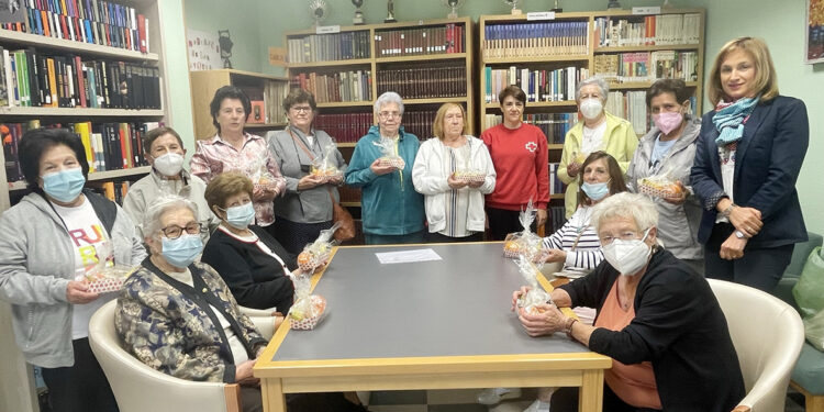 Los mayores de Carbajosa disfrutan de su último Paseo Saludable de la temporada