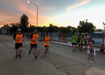 La ‘Carrera Sunset 2022’ vuelve a Carbajosa con un fin solidario