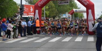 Antonio Fraile y Sandra Santamaría se imponen en la carrera Cívico Militar