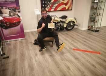 Los vecinos responden completando el aforo en las cuatro sesiones del Festival de Microteatro