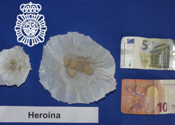 Detenidos dos varones que portaban 70 dosis de heroína listas para su venta