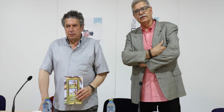 La Feria del Libro acerca los salmantinos la obra ‘La caza y la pesca. Artes tradicionales de Salamanca’