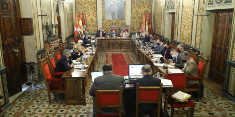 El equipo de Gobierno se queda solo para aprobar los Planes Provinciales de la Diputación de Salamanca