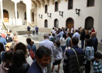 Los Ingenieros Técnicos de Obras Públicos de Castilla y León son recibidos en la Diputación