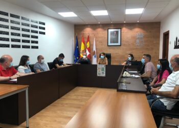 Castellanos retoma la tasa de las terrazas y sube el precio de las piscinas, que no había variado desde 2015