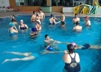 La Diputación convoca 20 plazas para el curso de monitor de natación