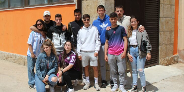 La comida de hermandad de los Quintos pone la guinda a su fin de semana de fiesta