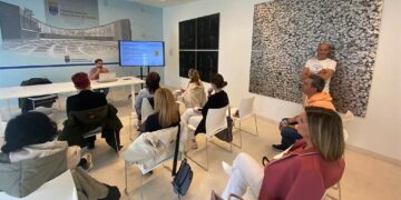 Los comerciantes continúan su formación para implantar las nuevas tecnologías en sus negocios y dinamizar su actividad económica