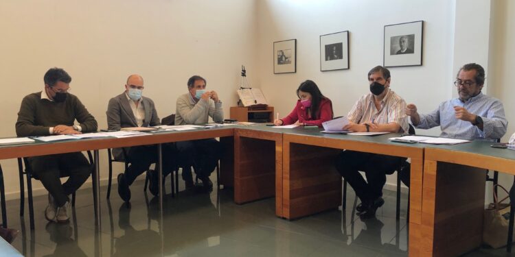 El pleno aprueba 125.000 euros para cubrir el aumento del gasto para Fiestas y la creación de un aparcamiento de autocaravanas en el Recinto Ferial