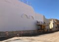 El frontón municipal ya está preparado para convertirse en lienzo de la gran pintura mural que decorará el municipio