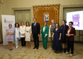El alcalde de Salamanca ensalza la labor de la asociación ‘El Legado de las Mujeres’