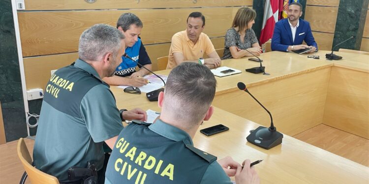 Ayuntamiento, Guardia Civil y Policía Local establecen el dispositivo para garantizar la seguridad en las Fiestas del Señor de Carbajosa