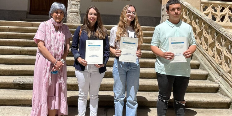 El concurso de carteles ‘Hábitos de vida saludable’ fomenta la prevención de las adicciones