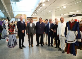 El vestuario del teatro y la danza de Cuba llegan al Palacio de Congresos de la mano de Julio Castaño