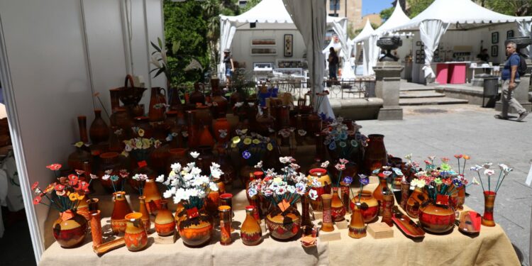 La Feria Internacional de Alfarería y Cerámica reúne a 28 talleres artesanales