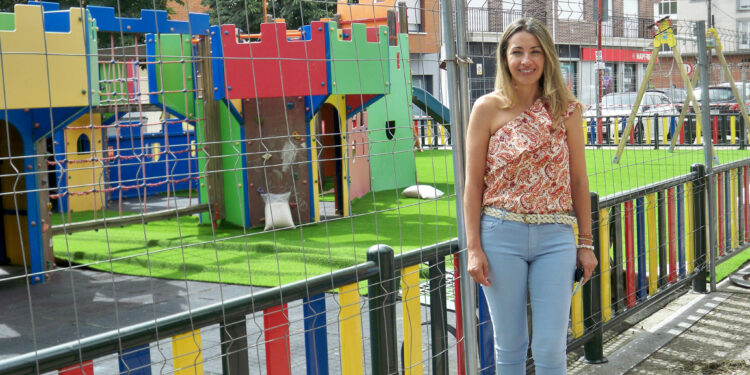 Santa Marta invierte 18.600 euros para renovar el parque infantil de plaza del Ángel