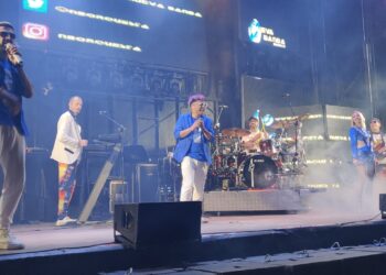 Los vecinos de Carrascal de Barregas se echan a la calle para disfrutar de las fiestas