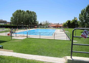 Los vecinos del alfoz están listos para disfrutar de los primeros baños del verano